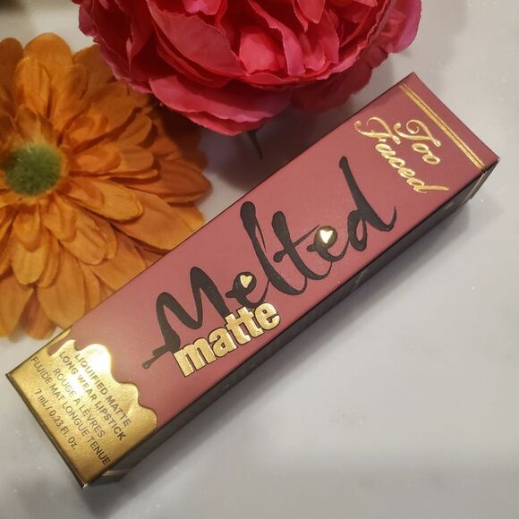 Too Faced Melted Matte Plumping Liquid Lipstick- Makin Moves (Barbie Pink Mauve) - Picture 10 of 14
